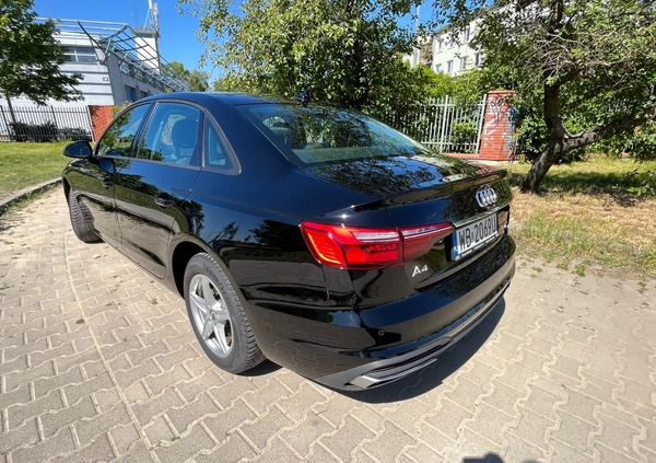 Audi A4 cena 84000 przebieg: 147000, rok produkcji 2019 z Warszawa małe 631